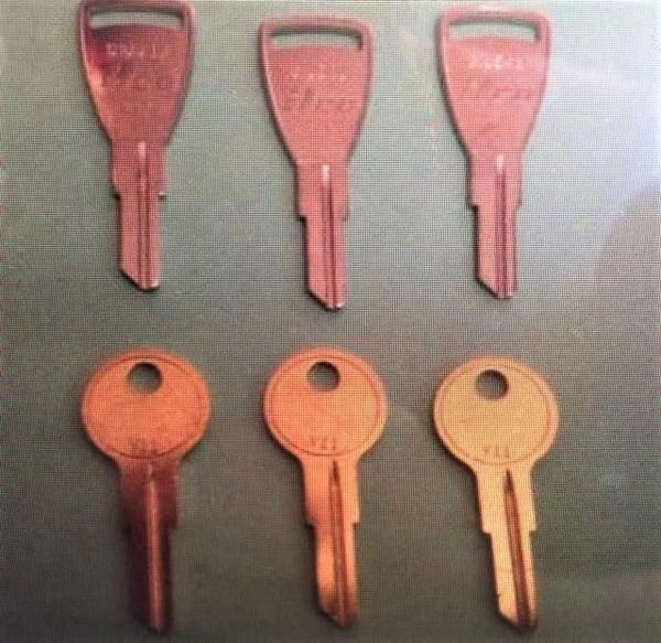 3 Cessna/Piper AircraftkeysCut to Code Airplane Plane Air plane keys