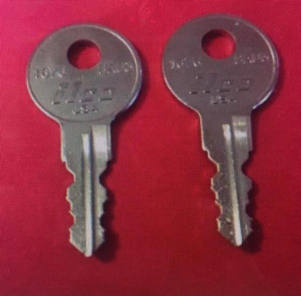 2 Snugtop Truck Cap Lock Keys Code Cut J250 thru J300 Leer Camper