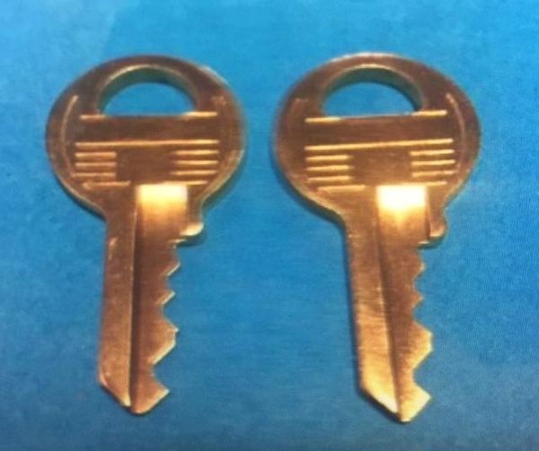 cut to code 1-4 New keys for Master 5 Padlock Licensed Locksmith. A261-A300 