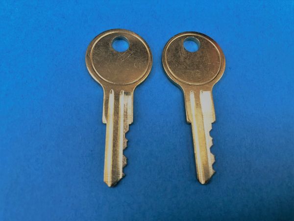 2 Brinks Safe Keys Chest Key Lock Box Code Cut 021 To 040 021 022 023 024 025 026 027 028 029 030 031 032 033 034 035 036 037 038 039 040