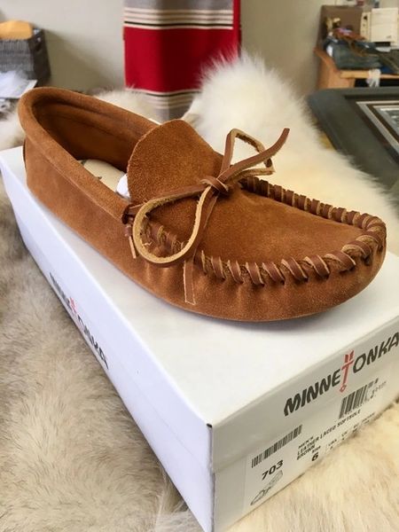 Leather discount minnetonka moccasins