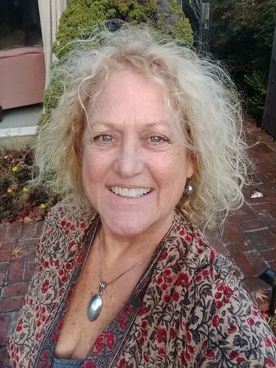 Leslie Anne Psychic Medium Channel Empath Wellness Intuitive
