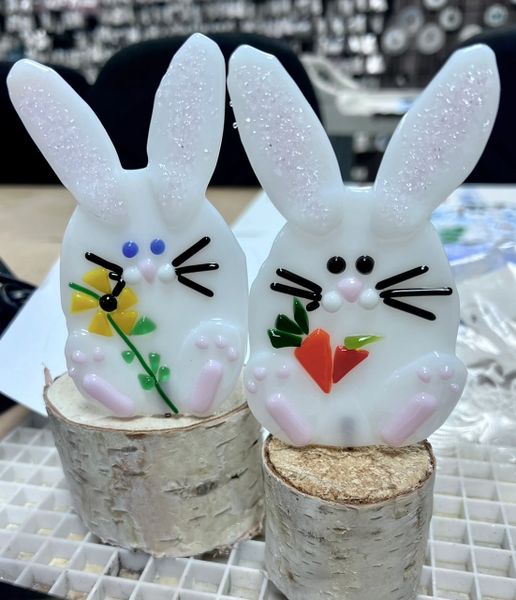 Spring Chicks & Bunnies Fused Glass Class 4/2 morning