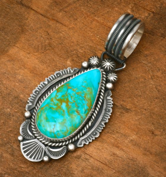 Michael Callditto exquisite Kingman turquoise Navajo pendant. #2455a