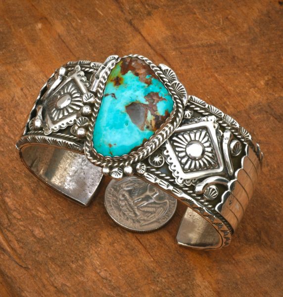 Wes Grey' 3.9-ounce, 7.5-inch wrist size traditional Navajo cuff. #2503