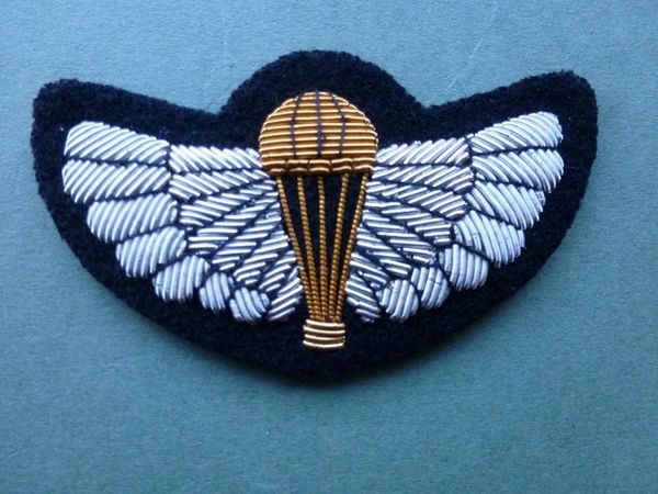 No 1 Dress Para Wing (silver and gold on navy) | British Military Badges