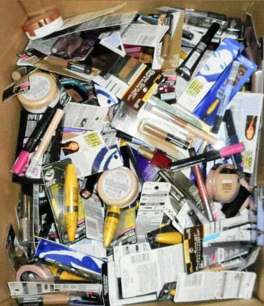 Wholesale Brand Name Cosmetics Pallet