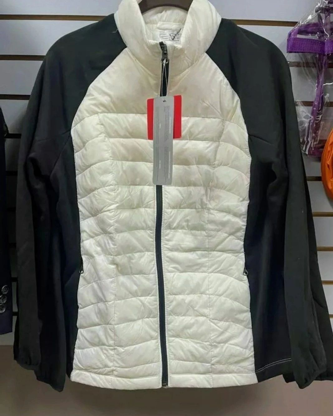 Wholesale Pallet Of Costco 32 Degree Jackets | CloseoutExplosion.com