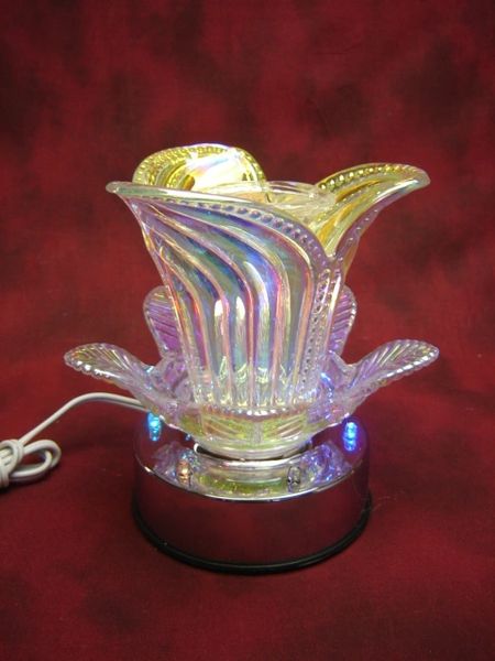 Pearl Iridecent Tulip Oil Warmer 35watt