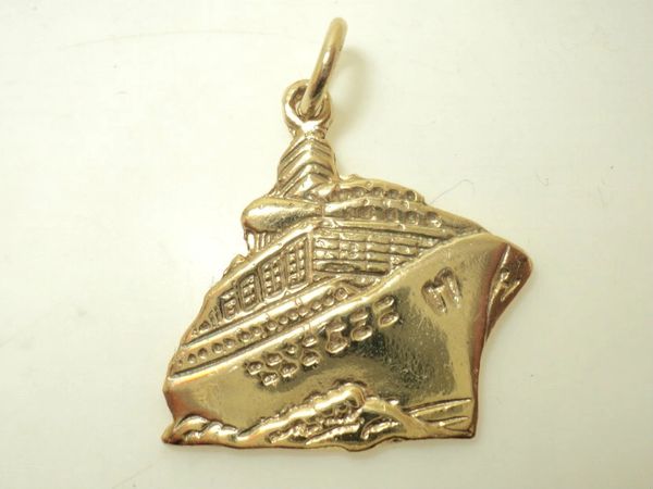 Cruise Ship Charm (JC-007)