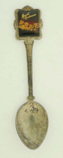 Mount Rushmore Collector Spoon