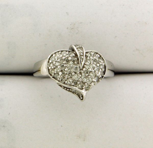 Diamond Heart Ring 14K White Gold