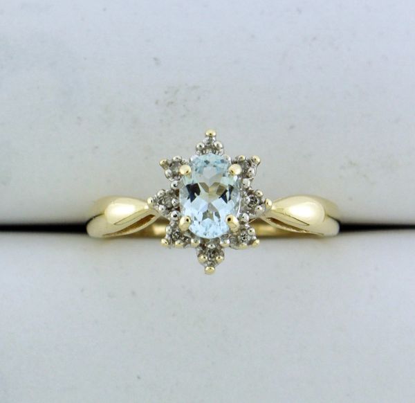 10k Oval Flower Aquamarine with Moissanite Halo Ring