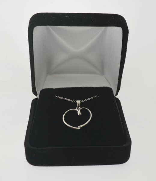 Infinity Looping Heart Pendant and necklace in 0.925 Sterling Silver.