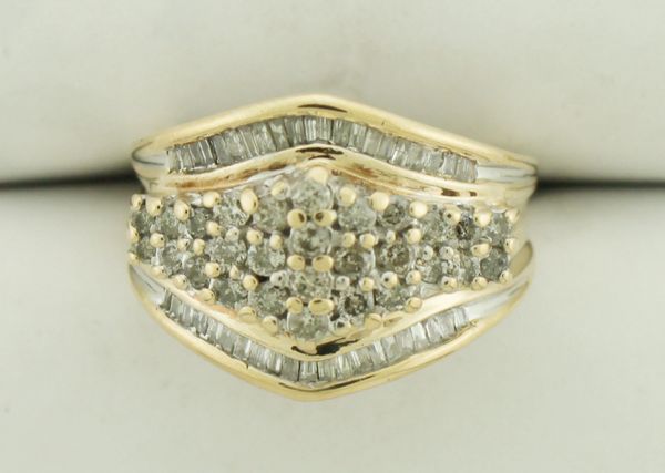 10K 1.20 Carat Diamond Cluster Dinner Ring