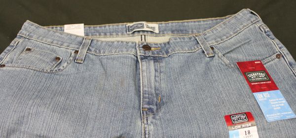 Size 18 levi outlet jeans