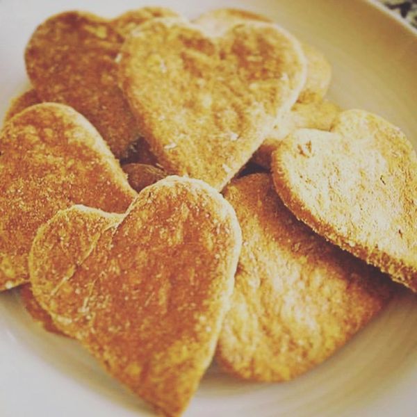 Peanut Butter & Cinnamon Love Hearts - (Large Cookies)
