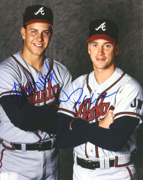 Tom Glavine Autographed Photo - 8x10