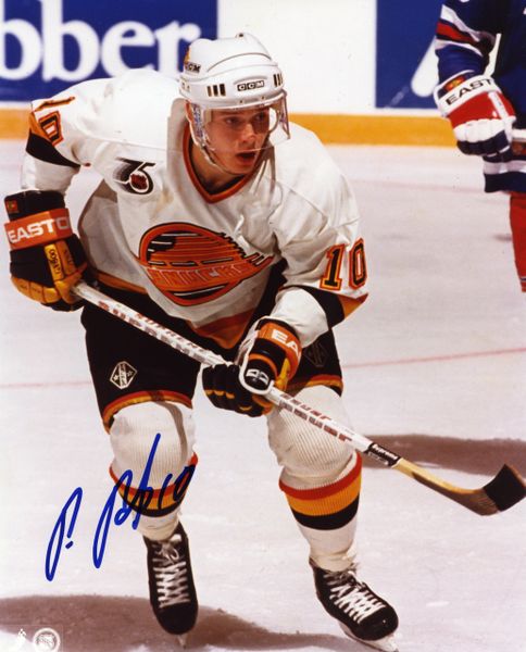 Pavel Bure - Vancouver Cannucks signed 8x10 photo