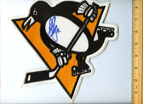 Bob Errey #12 signed Penguins jersey crest patch