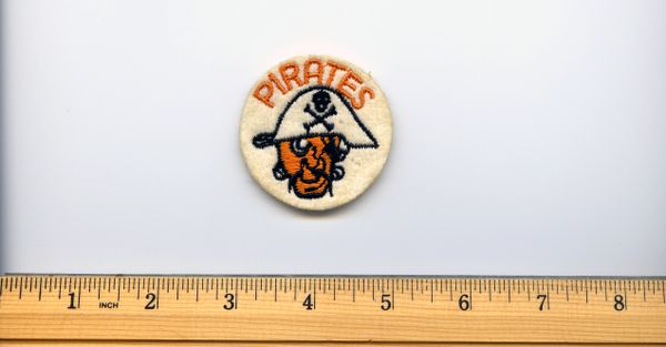 Pittsburgh Pirates vintage 2" small patch, 1950's?