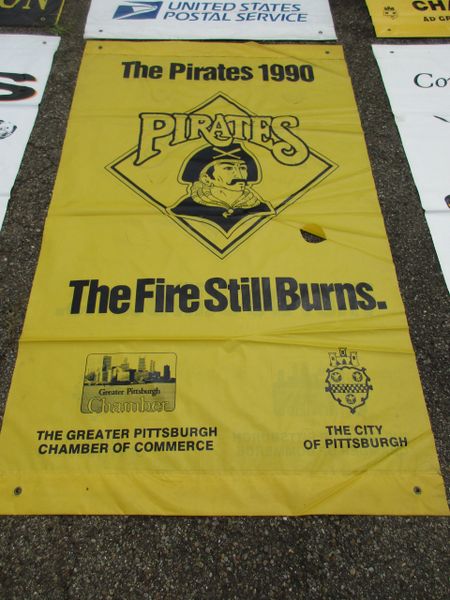 Vintage Pittsburgh Pirates Flag Pennant