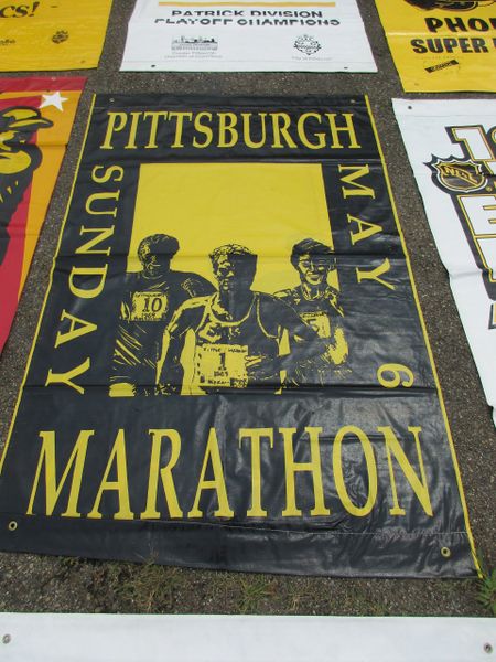 Pittsburgh Marathon, City of Pittsburgh street banner