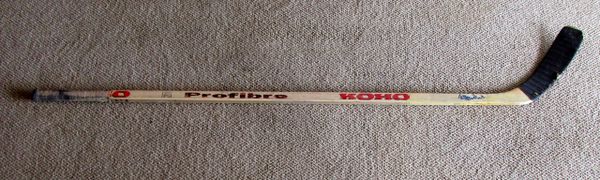 Peter Bondra - Washington Capitals - game used hockey stick - signed