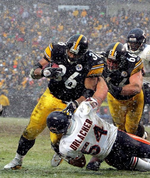 Jerome Bettis, Pittsburgh Steelers - running over Urlacher - 16x20 photo