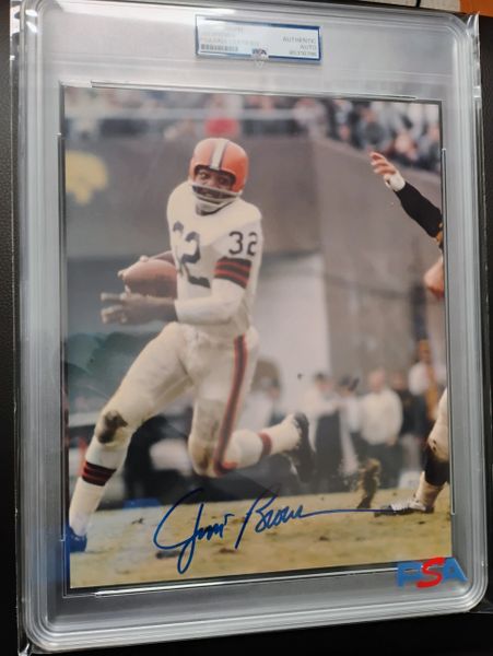 Jim Brown, Cleveland Browns - signed, slabbed 8x10 photo - PSA/DNA