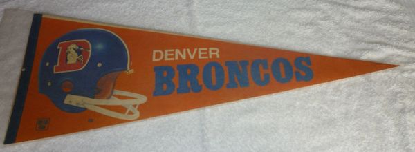 1970's Denver Broncos full-size pennant