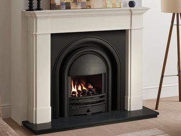 NATURAL AGEAN LIMESTONE
BLACK FASCIA CASTING
HIGH EFFICIENCY OPEN FRONTED GAS FIRE
SLIDE CONTROL