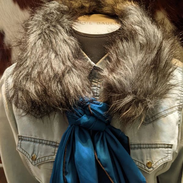 Fur Collar / Scarf - Coyote Fur