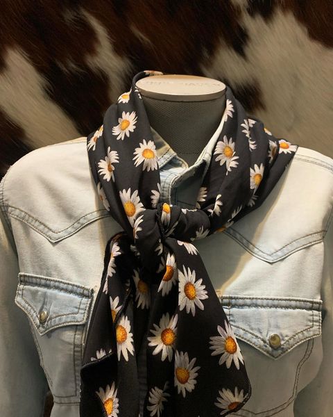 37x37 navy with white and yellow daisy's