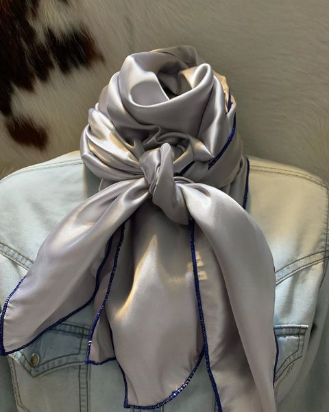 42x42 gray wild rag with blue edge