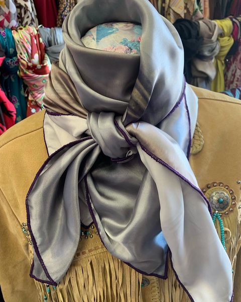 42x42 silk gray tie-dye with purple edge wild rag
