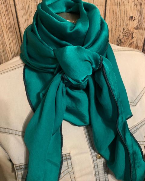 42x42 emerald green wild rag