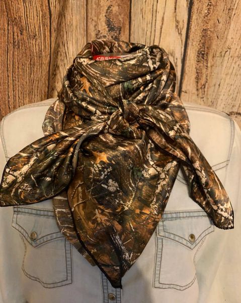 42x42 camo print wild rag