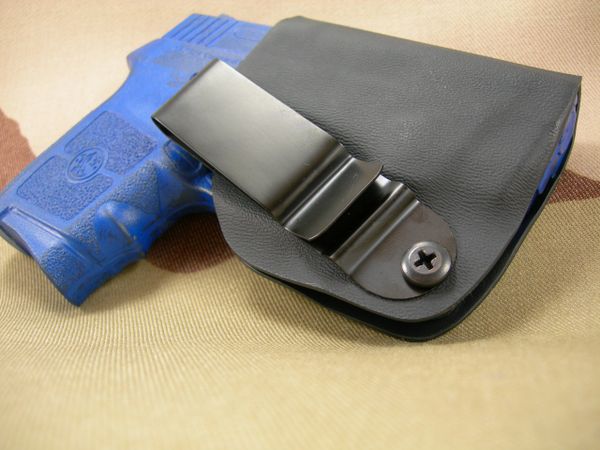 S&W Bodyguard 380 w/ Factory Laser Gambler Holster