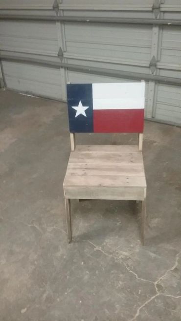 Texas flag chair made from pallet wood