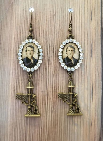 Vintage Gentleman & Lampost Steampunk Earrings
