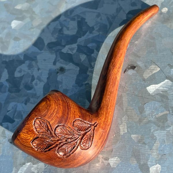 TOBACCO PIPE NO 1 (CARVED)