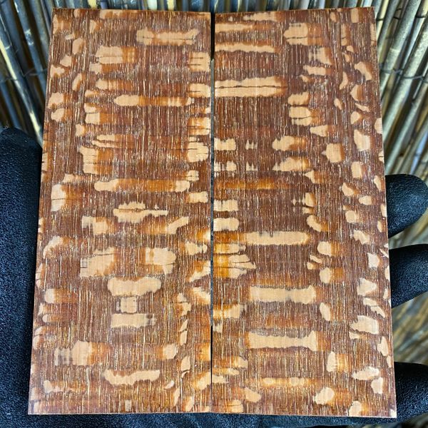 LES103 - 5.12 x 2.11 x .33"