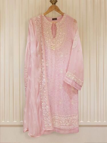 Sabeen-é-Noor (Pink)