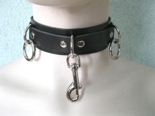 Black Leather Choker With Two O Rings And One Snap Hook Ape