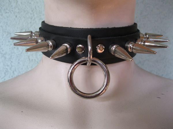 Spiked Bondage Choker 61CLS With Long Spikes and One O Ring