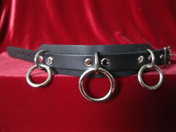 Leather 3 Ring Bondage Wristband 6113