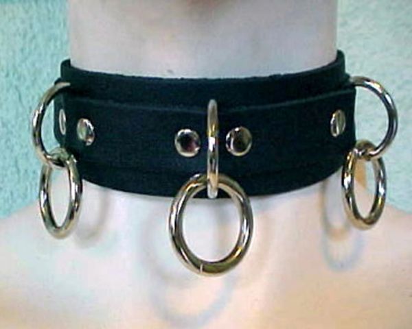 Bondage Choker 13C Leather Choker With 3 Rings