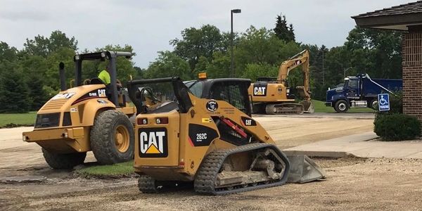 Commercial & residential grading of parking lots & driveways offered throughout South East, Wi