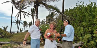 Wedding Arrangements in the Grenadines 